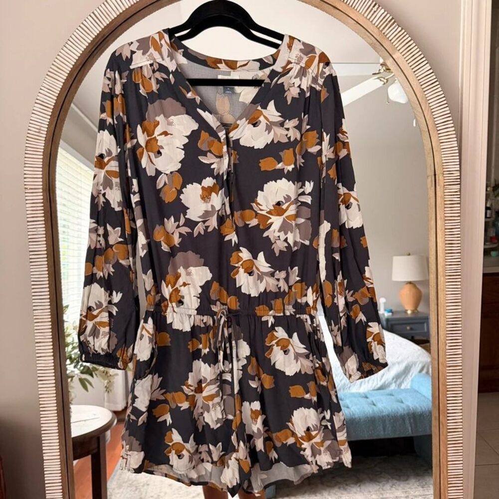 Old Navy Floral Romper Gray White Brown Rayon Long Sleeve Pockets Tie Waist M